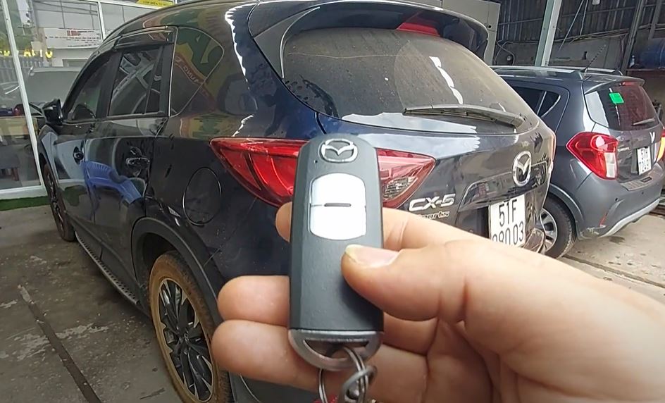 Mazda CX5 nâng cấp cốp điện, gập gương lên kính tốt nhất