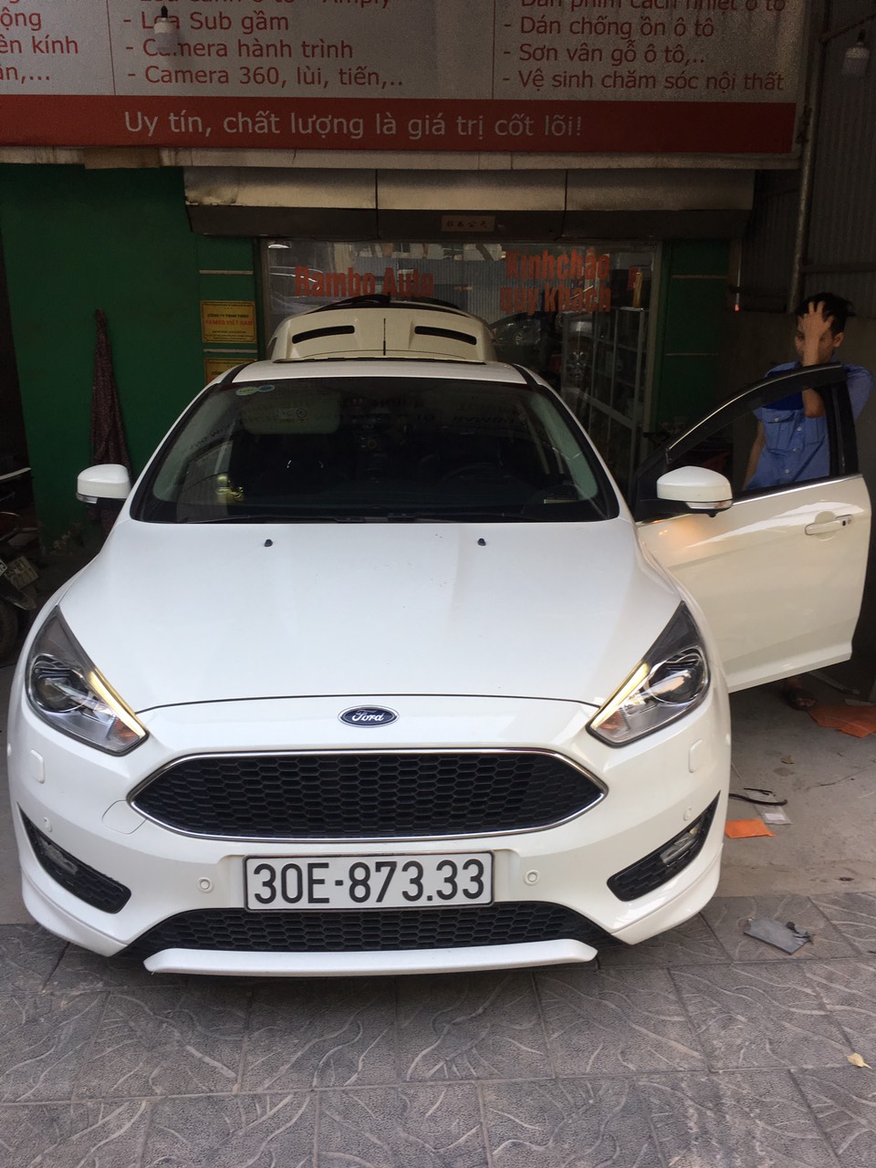 Hướng Dẫn Đá Chân Mở Cốp & Test Cốp Điện Ford Focus Tại Rambo Auto