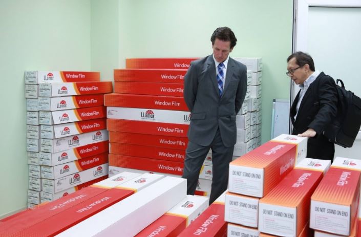 Dán phim cách nhiệt có thực sự hiệu quả và nên dán loại nào?