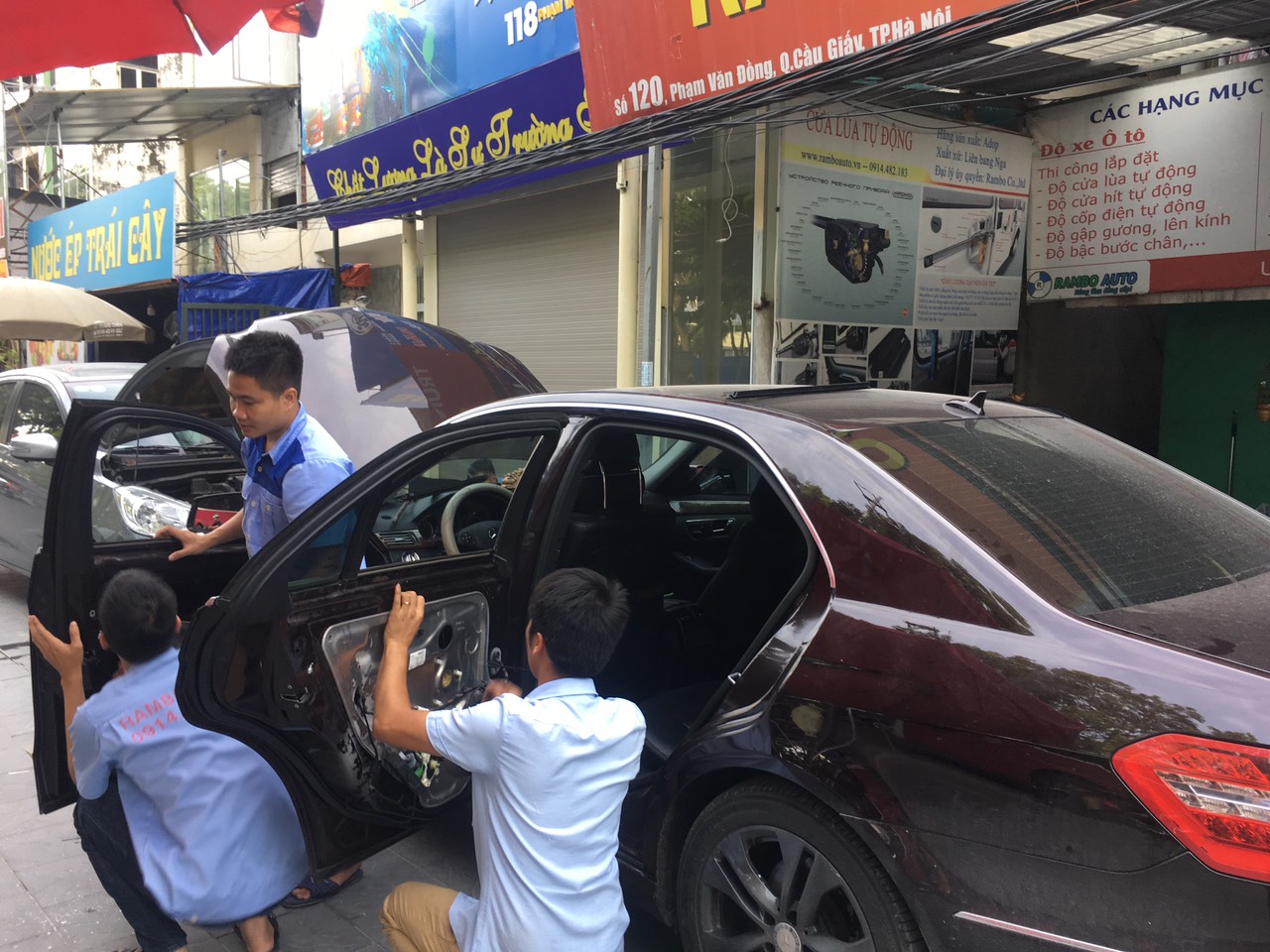 Tổng Hợp Cửa Hít Mercedes Lắp Đặt Tại Rambo Auto