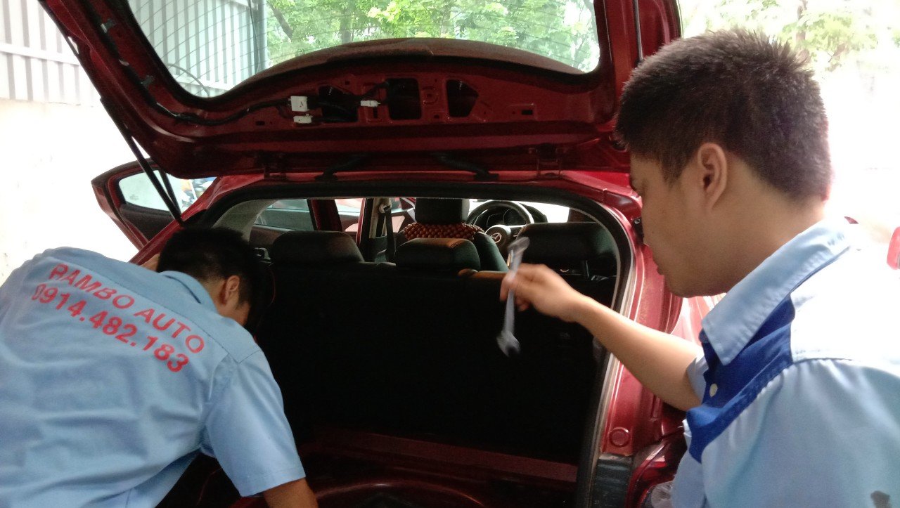 Mazda 3 hatchback 2020 có cốp điện tự động không?