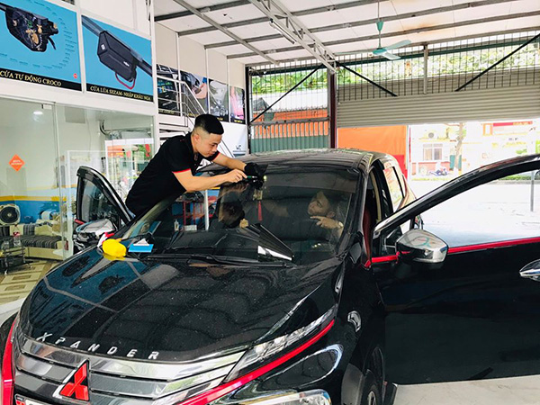 Siêu khuyến mãi dán kính chống nóng ô tô tại Cầu Giấy, Hà Nội