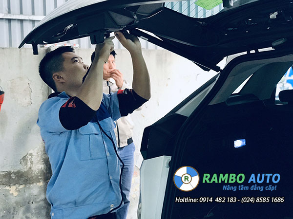 Địa Chỉ Chuyên Độ Cốp Điện Xe Hơi Peugeot 3008