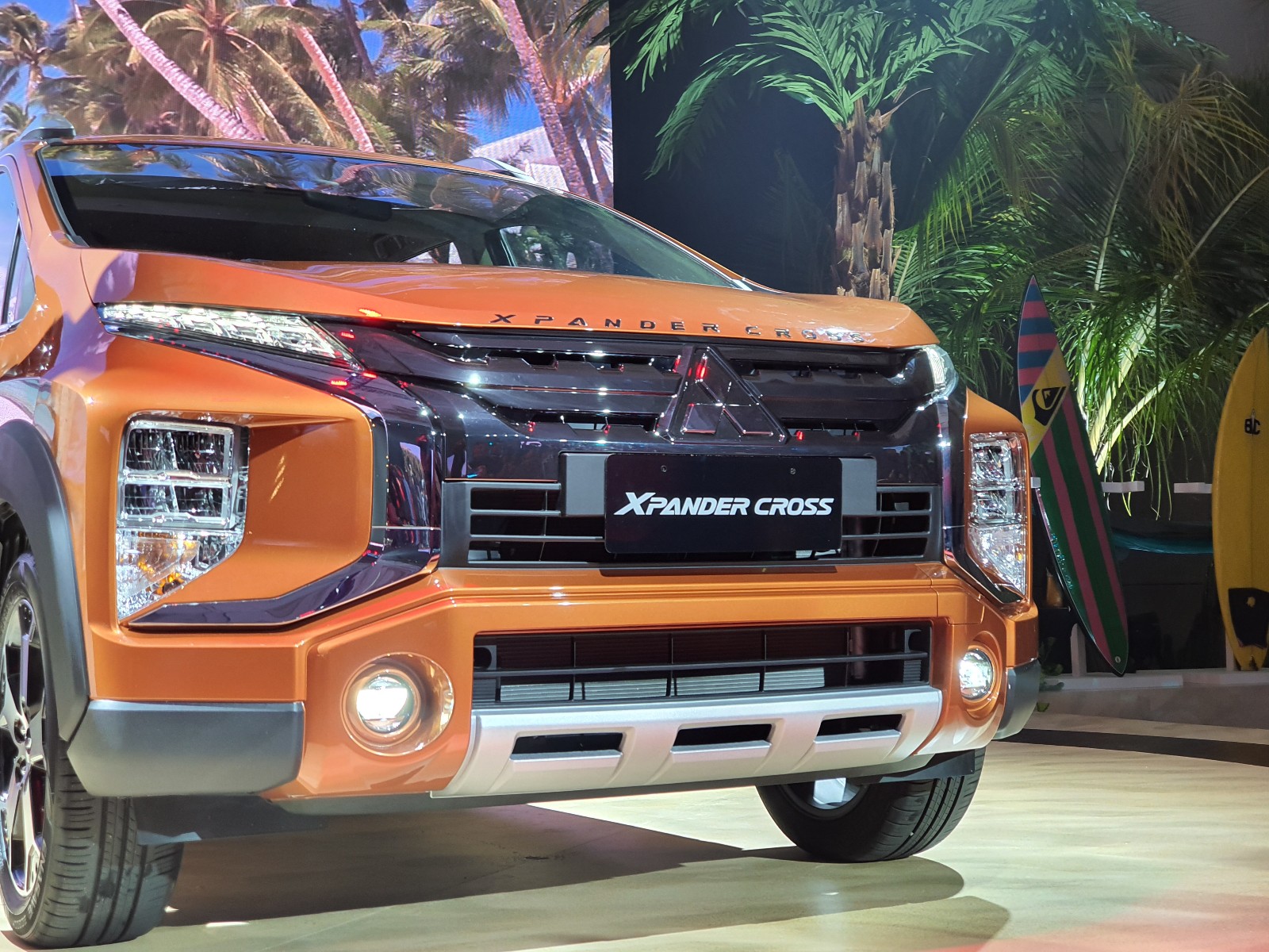 Đánh giá chi tiết Xpander Cross 2020 được xem là mẫu SUV lai MPV