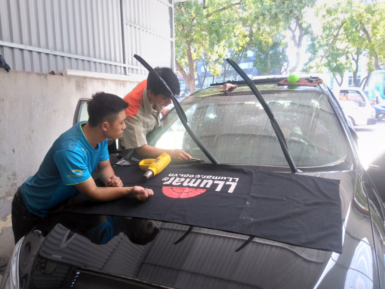 DÁN PHIM CÁCH NHIỆT LOẠI NÀO TỐT NHẤT XE 4,5 CHỖ TOYOTA CAMRY Ở HÀ NỘI