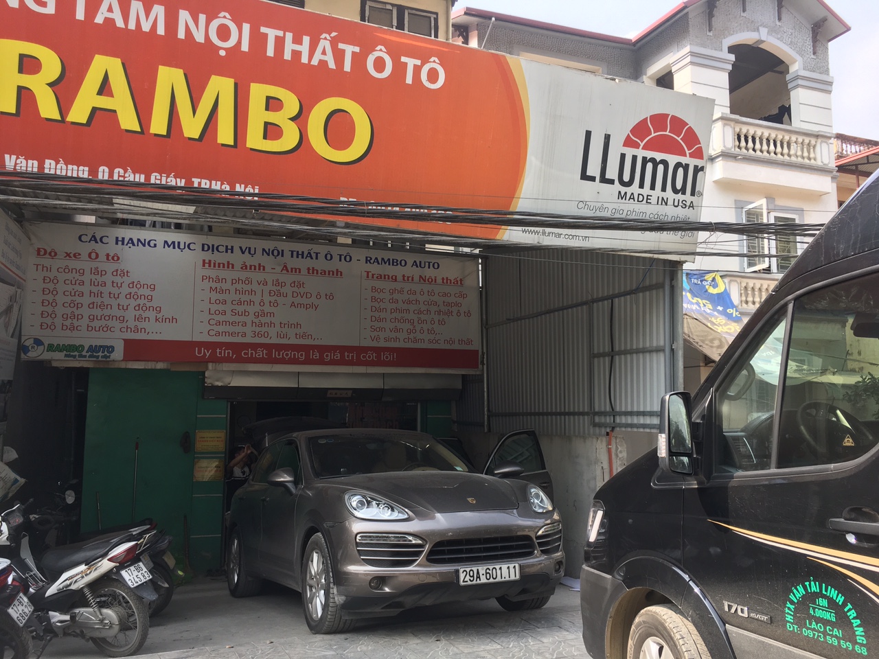 Xe Hạng Sang Porsche, Mercedes C300 & E250 Độ Cốp Điện