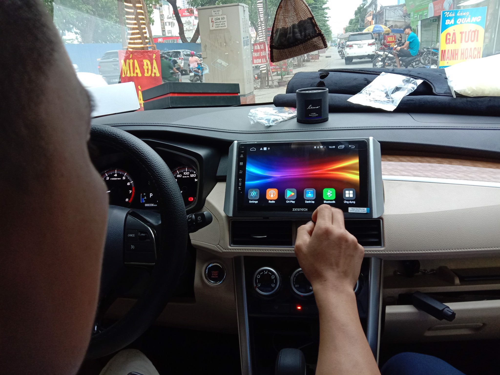 Lắp cảm biến áp suất lốp chính hãng cho Xpander 2019 ở Hà Nội