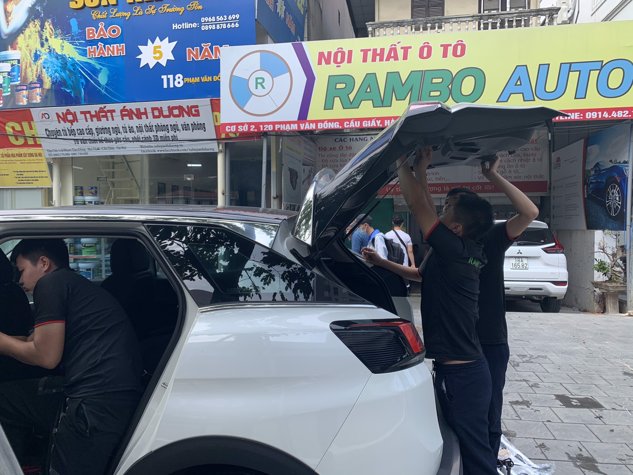 Peugeot 3008 từ Ninh Bình & Quảng Ninh độ cốp điện tự động tại Rambo Auto