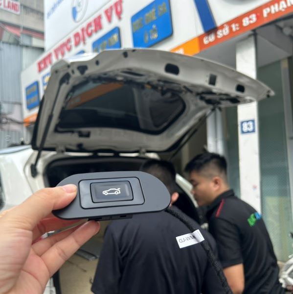 Cốp điện highlander 2016-2021