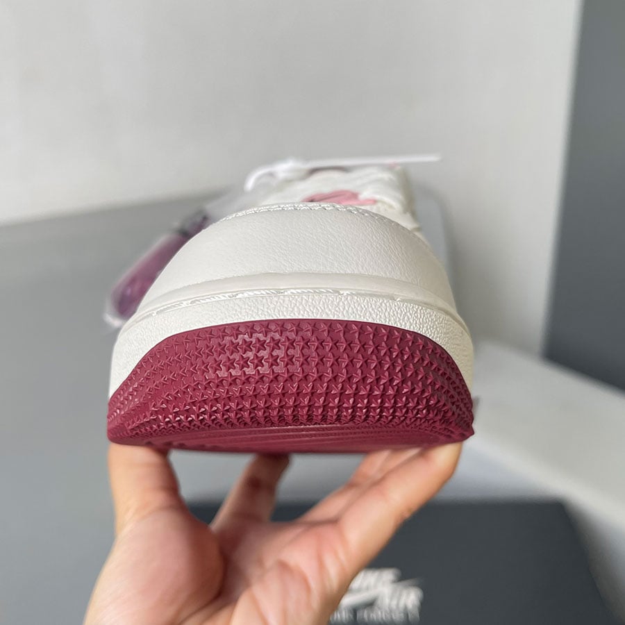 Giày Air Force 1 Valentine's Day 2023 rep 11 like auth