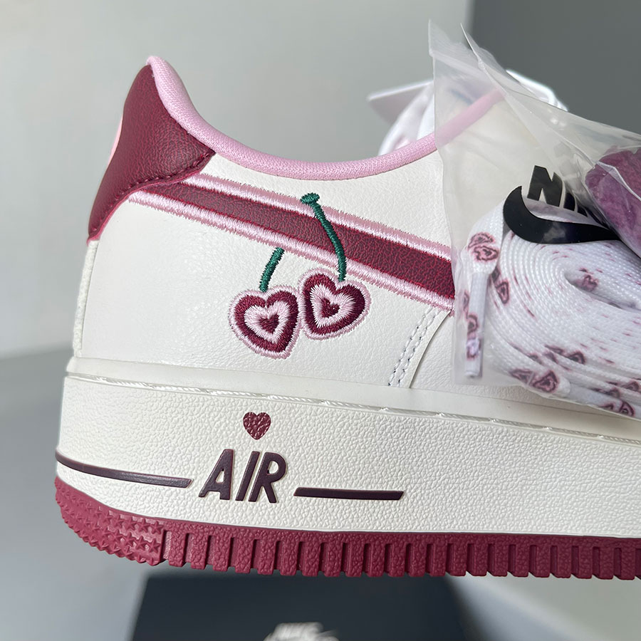 Giày Air Force 1 Valentine's Day 2023 rep 11 like auth