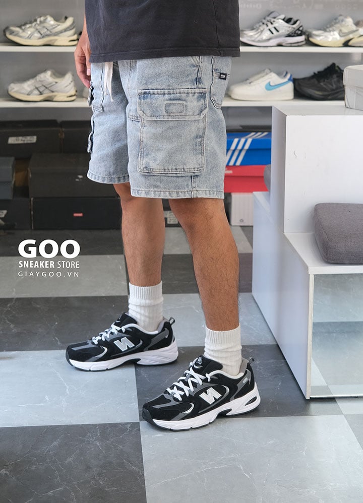 Giay New Balance 530 Classic Black out fit