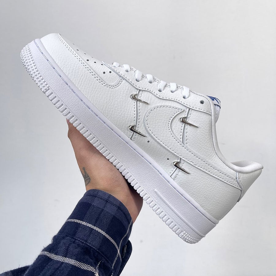 Giày Nike Air Force 1 Sisterhood White Metallic Silver rep like auth