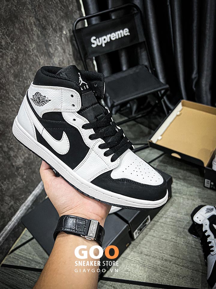 Jordan 1 Mid Tuxedo like auth