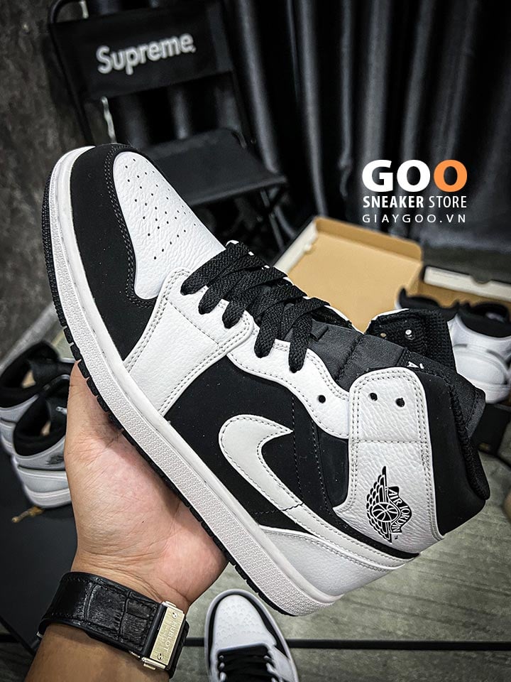 Jordan 1 Mid Tuxedo like auth