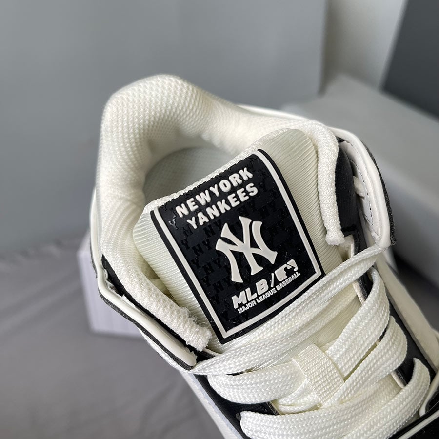 MLB Liner Mid Classic Monogram NEW YORK Yankees Black like auth
