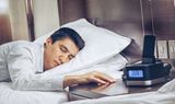 Ngủ quá nhiều sẽ gây nhiều ảnh hưởng xấu đối với sức khỏe của bạn