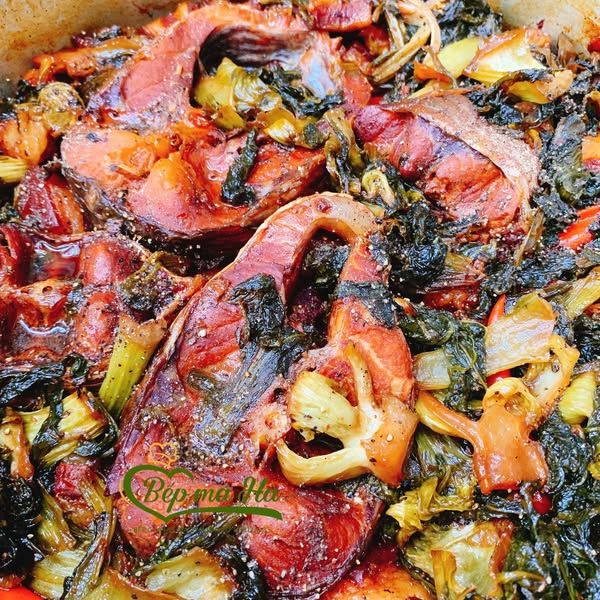 Cá Trắm Kho Dưa Chuẩn Vị Mẹ Nấu – Đậm Đà Hương Vị Cơm Nhà Tại Bếp của Mẹ