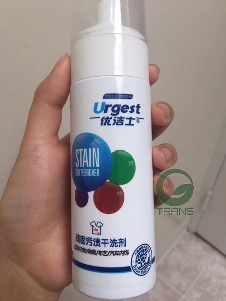 Chai xịt tẩy quần áo Urgest đa năng, xịt tẩy quần áo, lọ tẩy mốc quần áo, chai xịt tẩy mốc quần áo, lọ xịt mốc quần áo, lọ xịt tẩy mốc quần áo, cách sử dụng lọ xịt mốc quần áo, cách dùng chai xịt tẩy mốc quần áo, dung dịch tẩy mốc quần áo, thuốc tẩy mốc quần áo màu,
