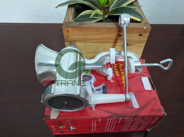 Máy xay thịt quay tay bằng nhôm