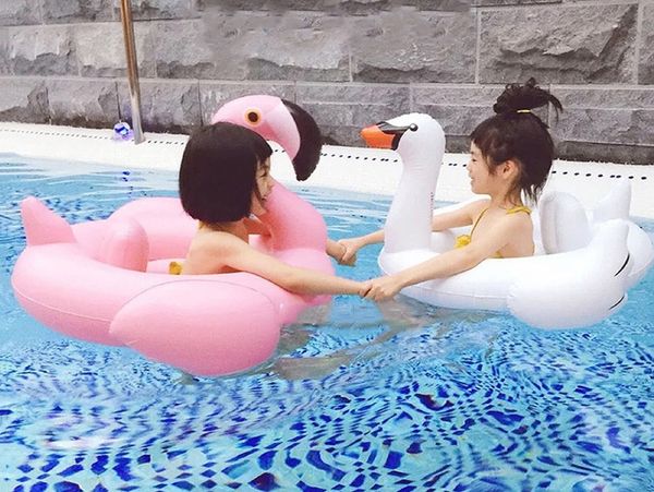 Phao bơi thiên nga cho bé hồng trắng 30kg