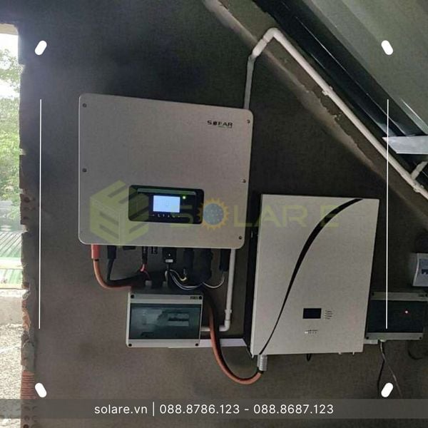 Hệ thống điện mặt trời 8 tấm bình trữ 4,8kWh cho nhà đang xây tại Tân Phú (Đồng Nai)