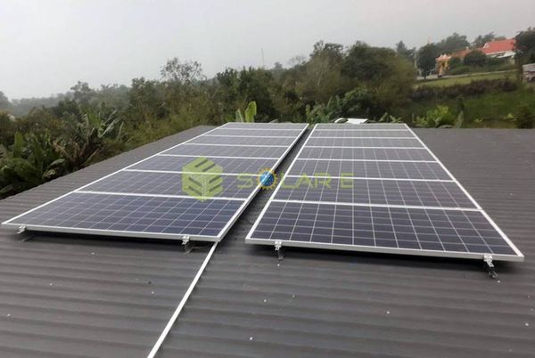 Hệ thống 14 tấm pin do Solar E lắp đặt tại nhà Cô Nga