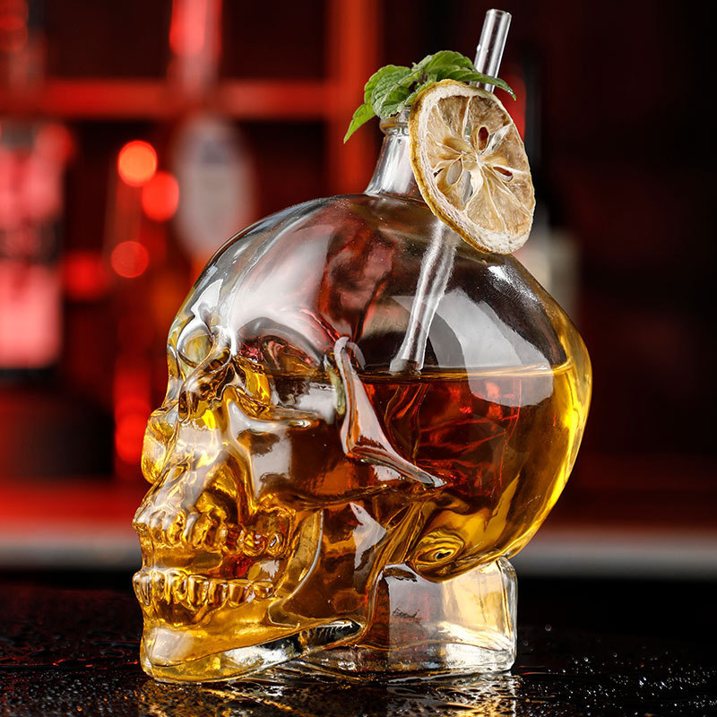 Bình thủy tinh in hình đầu lâu 3D độc đáo 750ml