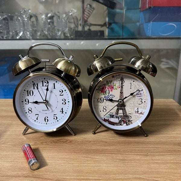 Đồng hồ báo thức hình quả chuông