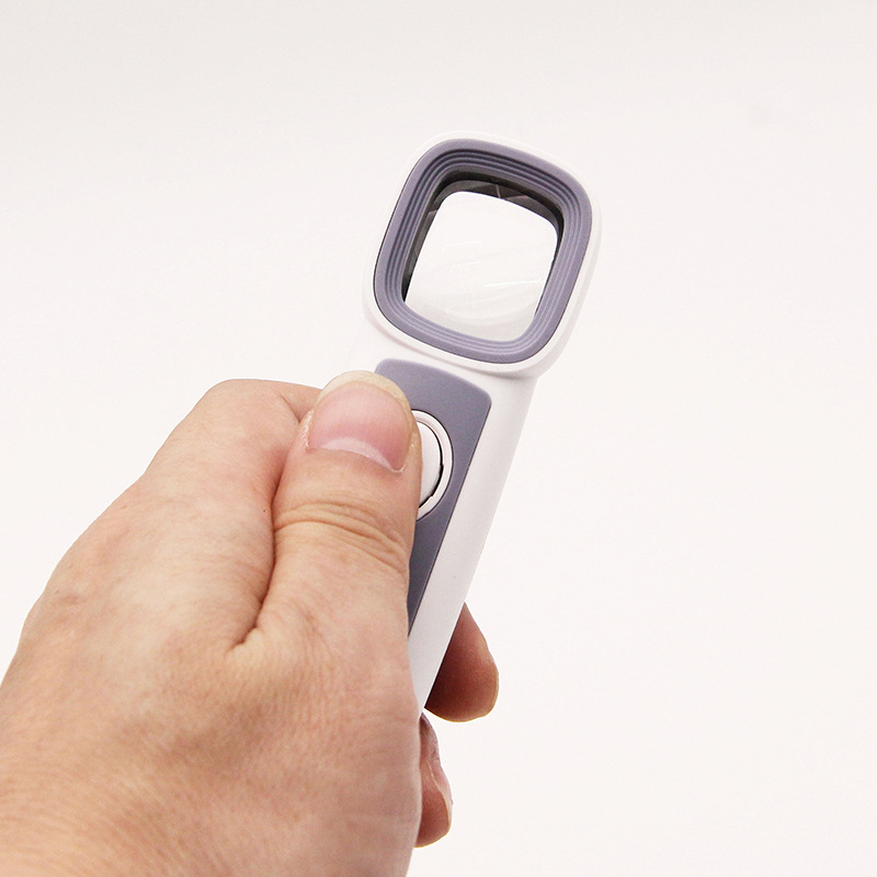 Kính lúp cầm tay 44x có đèn led RJS-18072