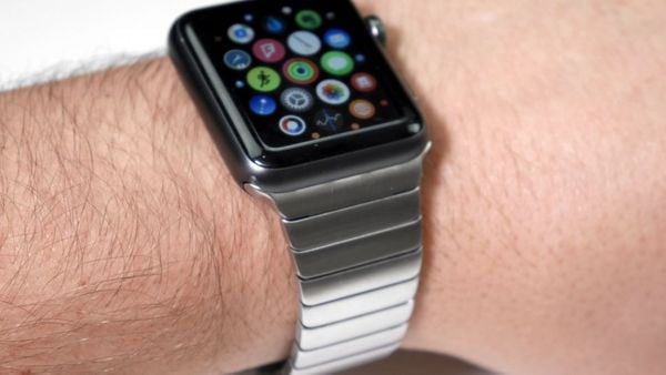 Shop Silver Watch Bands for the Apple Watch | Bullstrap®