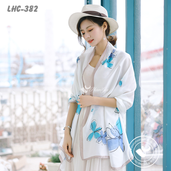 khăn choàng lụa mềm mượt