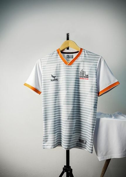 Các kỹ thuật in tên số lên quần áo bóng đá