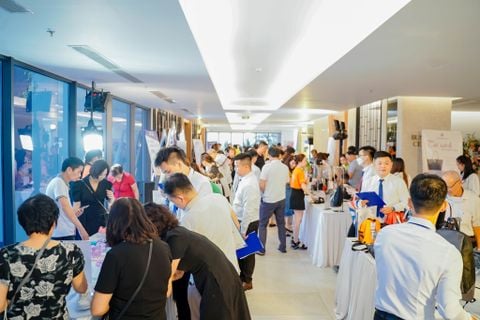 Thị trường kinh doanh giày và nguồn giày dép sỉ tại việt nam