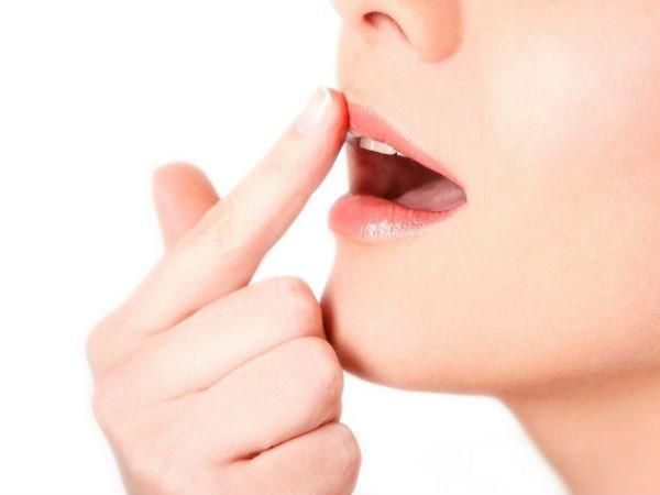 10 CÁCH ĐƠN GIẢN GIÚP ĐÔI MÔI LUÔN MỀM MẠI VÀO MÙA THU - ĐÔNG