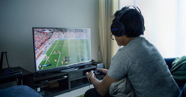 Tư vấn mua Tivi chơi game PS4 và Nintendo Switch