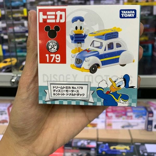 Dream Tomica No. 179 Disney Motors Runabout Donald Duck phiên bản đặc biệt Vịt Donald