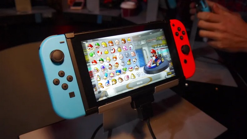 số lượng máy console Nintendo Switch bán ra thì ngày càng tăng