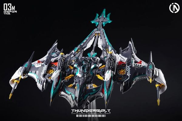 Thunderbolt Ver 2.0 Manta Ray 1 100 IN Era+ một trong những model kit mecha đẹp nhất được bán tại nShop