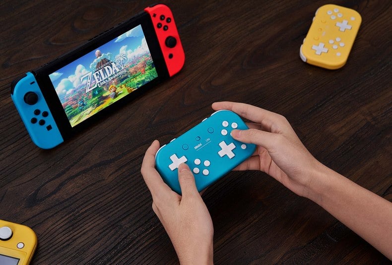 Shop có bán tay cầm 8BitDo Lite