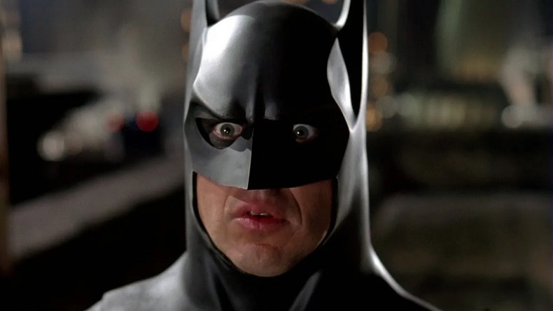 Batman của Kilmer có rất nhiều biểu cảm buồn cười