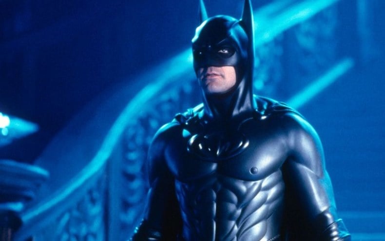 Clooney đã hóa giải được sự rối rắm của kịch bản Batman & Robin