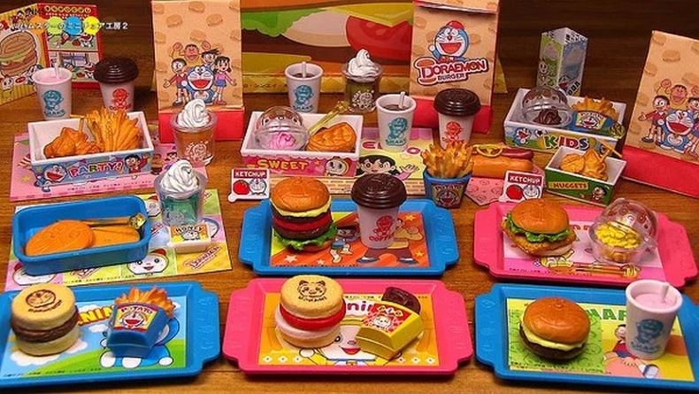 Bộ sưu tập 12 set thức ăn nhanh tại cửa tiệm Burger của Doraemon