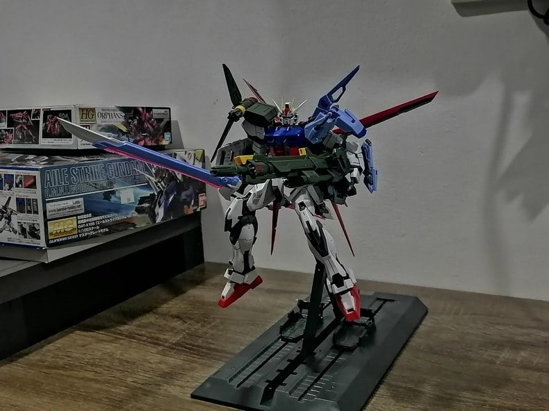 Gundam mà còn ở nhiều thú vui khác
