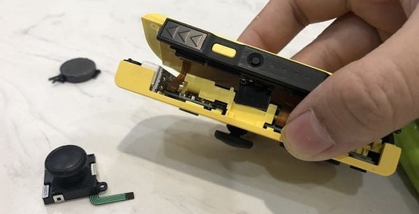 detachable joy-con repair Nintendo Switch