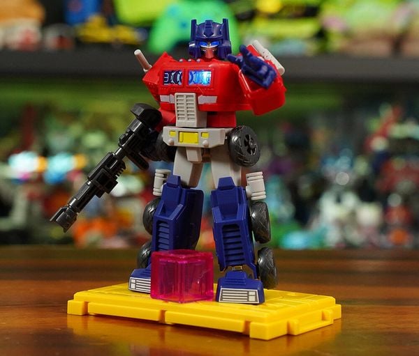 Mua Hộp Mù Transformers Shining Version 02 Shining 1985 Blokees 71122 tại nShop giá rẻ chất lượng tốt có giao hàng toàn quốc