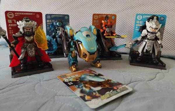 Hộp Mù Blokees Figures Hero Infinity Galaxy Version Turbo 05 General Star Battle sản phẩm chính hãng, thiết kế tinh xảo tại nShop