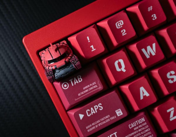 Shop chuyên gaming gear bán nút bấm Keycap Artisan Gundam Zaku II Char Red Comet giá tốt nhất