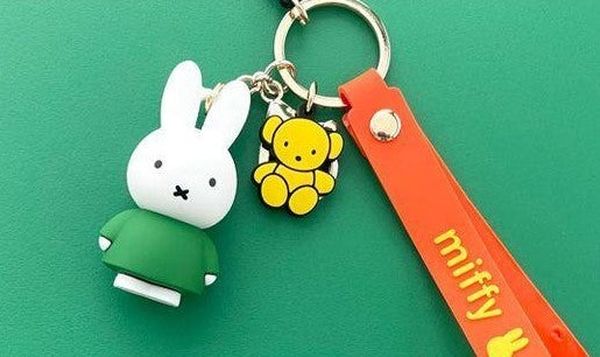 Móc khóa Miffy Green Shirt PM03 Nhỏ gọn, bền đẹp, phù hợp với mọi phong cách cá nhân