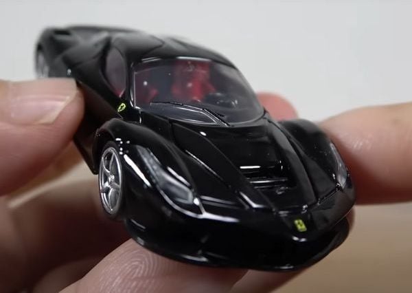 Xe mô hình Tomica Premium 38 La Ferrari Special First Edition nShop giao hàng toàn quốc